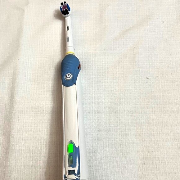 🛑 ORAL B Pro BRAUN ➕ ELECTRIC TOOTHBRUSH Rechargeable BRUSH Charger 💸BUY NOW‼️ - Picture 3 of 16